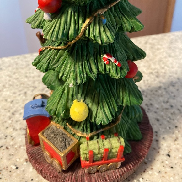 Vintage Lighted, Musical Pencil Christmas Tree - Picture 5 of 15